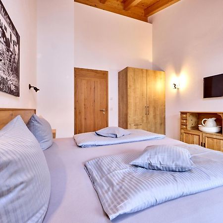 Ferienwohnung Eckbauer ガルミッシュ・パルテンキルヒェン エクステリア 写真
