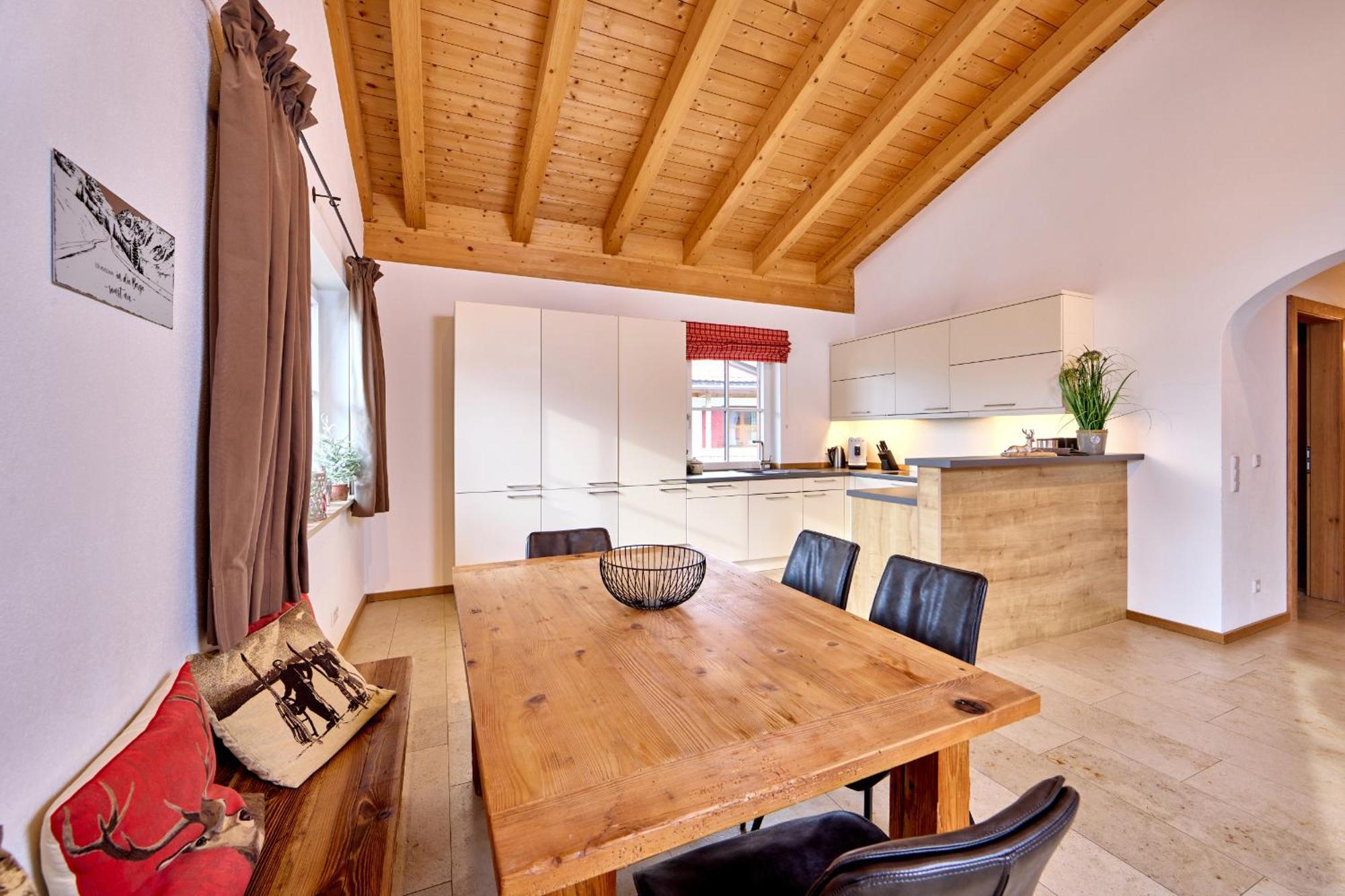 Ferienwohnung Eckbauer ガルミッシュ・パルテンキルヒェン エクステリア 写真