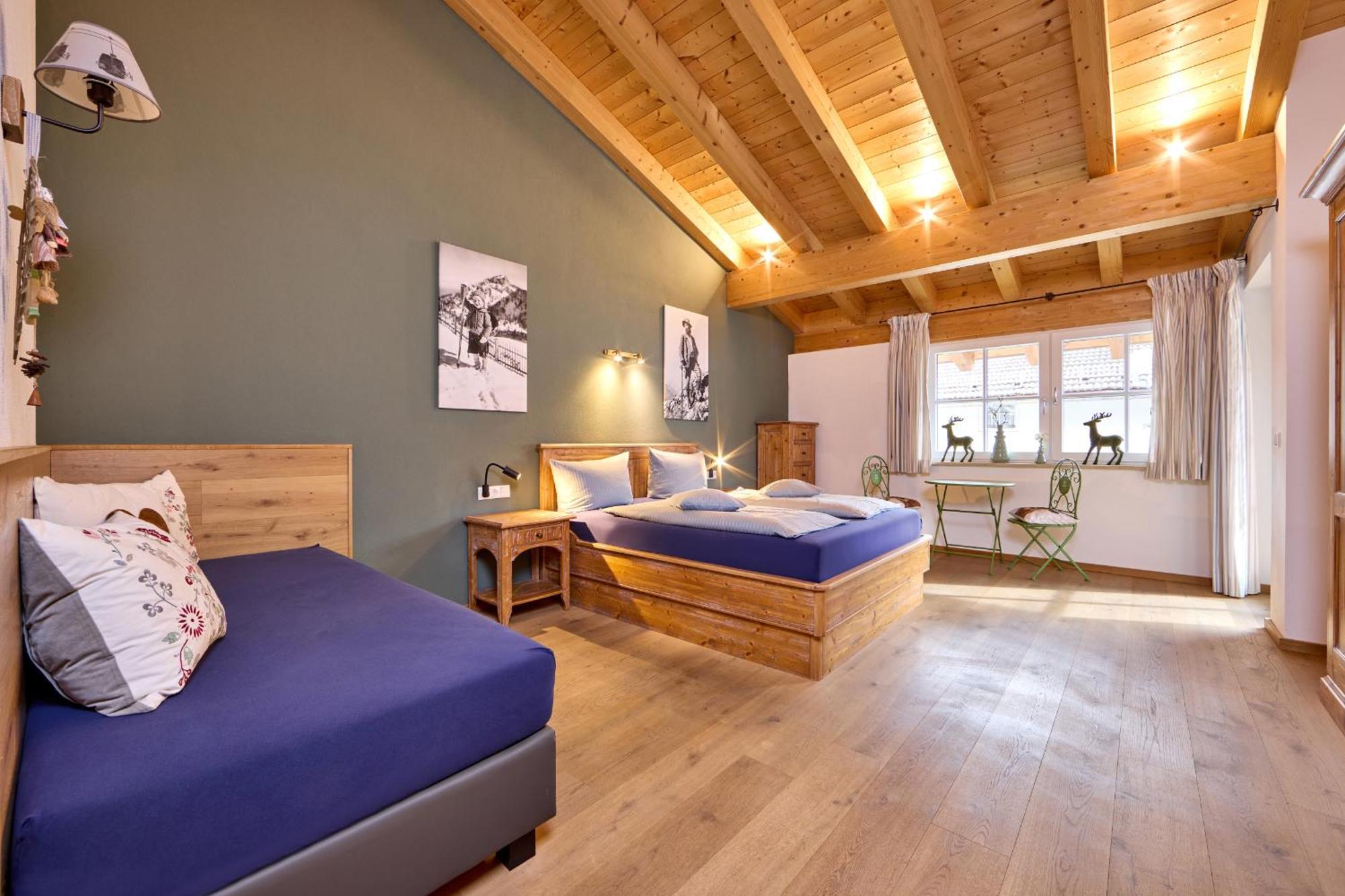 Ferienwohnung Eckbauer ガルミッシュ・パルテンキルヒェン エクステリア 写真